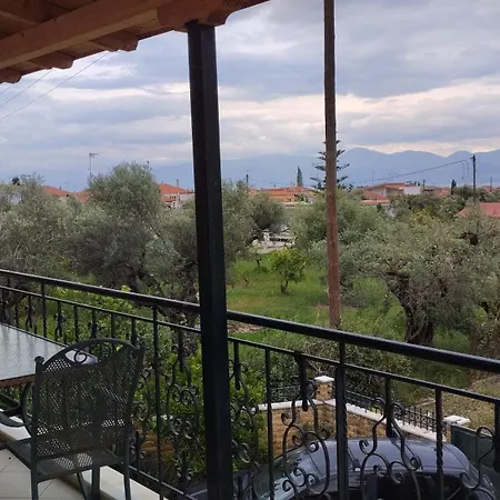 παράθυρο με θέα στο φαράγγι. Dom wakacyjny